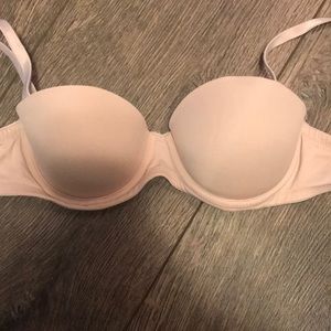 Victoria’s Secret PINK strapless push up bra
